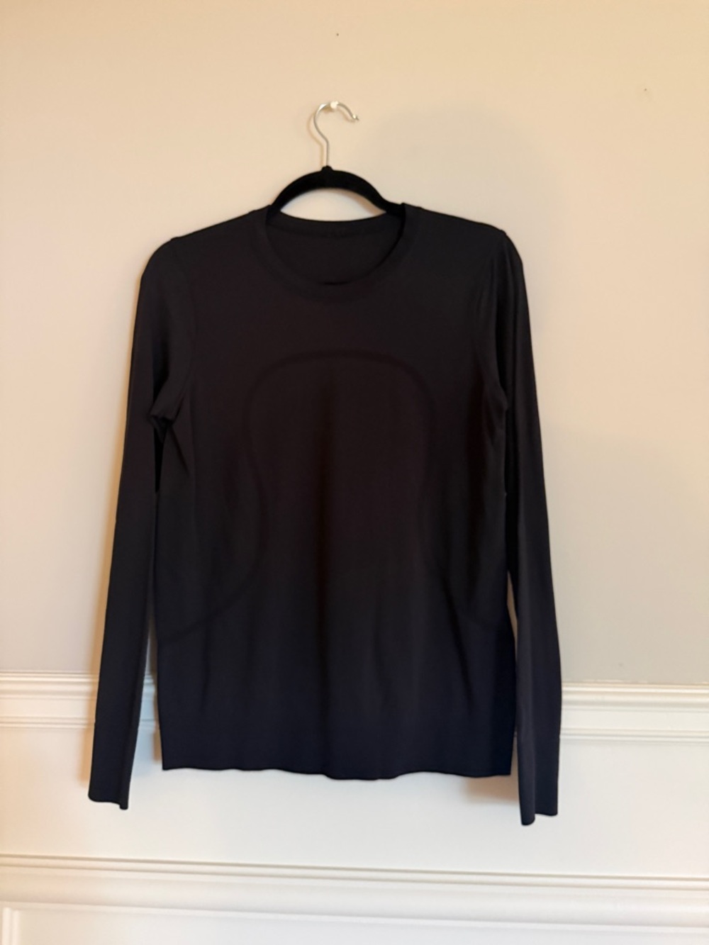 lululemon athletica Black Long Sleeve Crew Top
